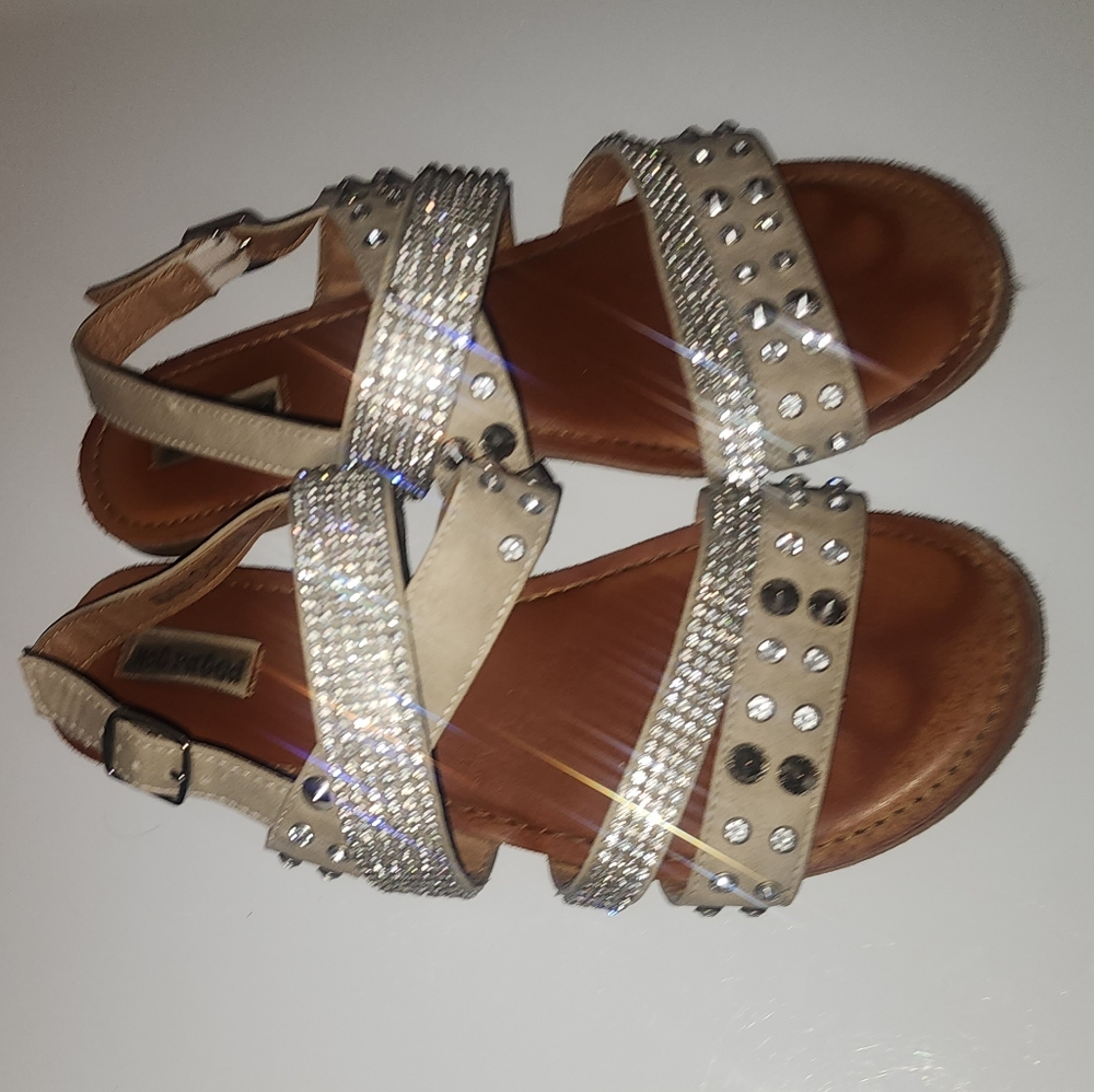 Not Rated Rhinestones Studs Flat Sandals 8